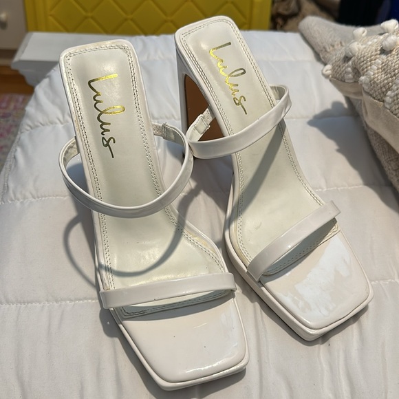 White platform heels - Picture 2 of 6